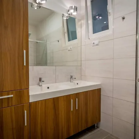 Golden Apartment Апартаменты